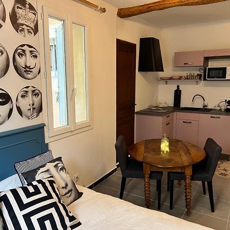 Le Bonheur -Studio Terrasse Centre-Ville - LʼIsle-sur-la-Sorgue Εξωτερικό φωτογραφία